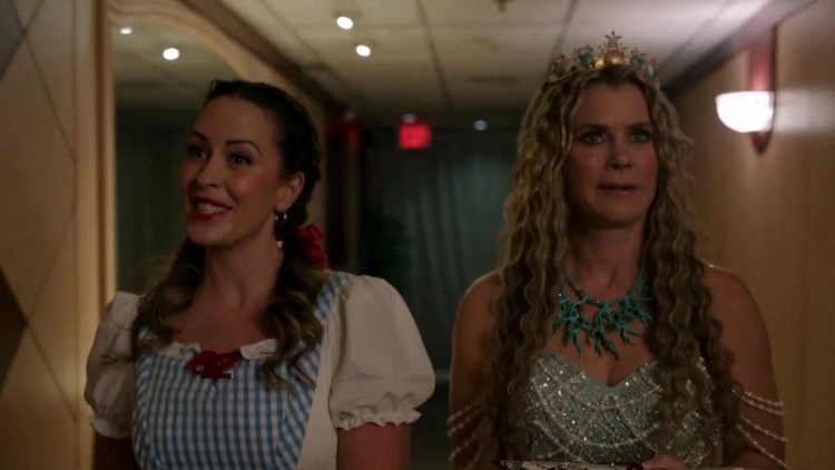 Sugar & Vice: A Hannah Swensen Mystery: Sneak Peek