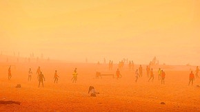 Un violent nuage de poussière recouvre le Sénégal