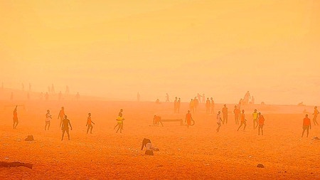 Un violent nuage de poussière recouvre le Sénégal