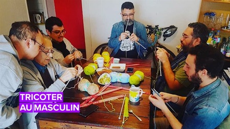 Affronter les stéréotypes : Le club de tricot