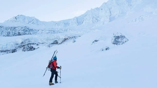 Un Autrichien Condamné Pour Avoir Laissé Mourir Sa Petite Amie Dans La Montagne