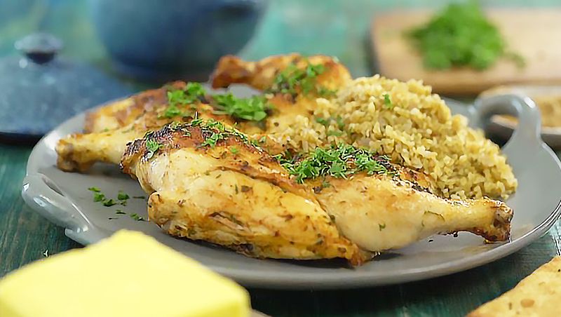 Grits withGrilled Chicken Molokhia Soup