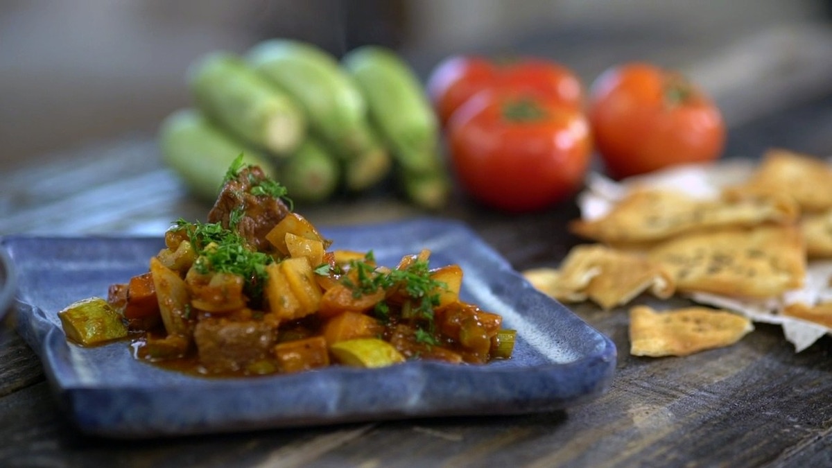 Tagine Tourly avec viande et Pain Pita