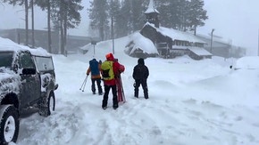 16 skieurs pris dans des masses de neige en Californie