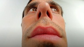 Ne Penchez Jamais La Tête En Arrière Lors D'Un Saignement De Nez