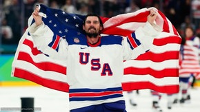 Trump Annonce La Médaille De La Liberté Pour Hellebuyck, Membre De L'Équipe Américaine