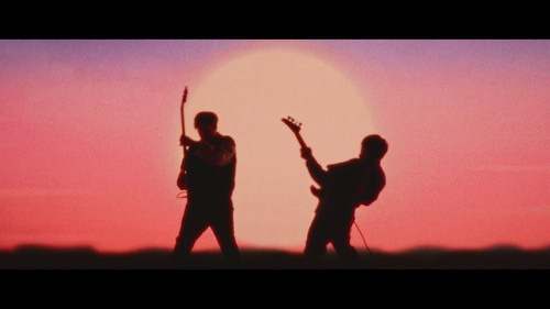 Perfect Girl, Wrong World