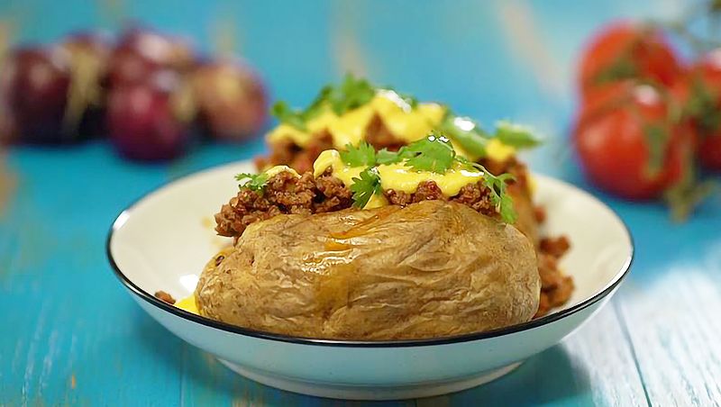 Baked Big Potato with Chili Beef