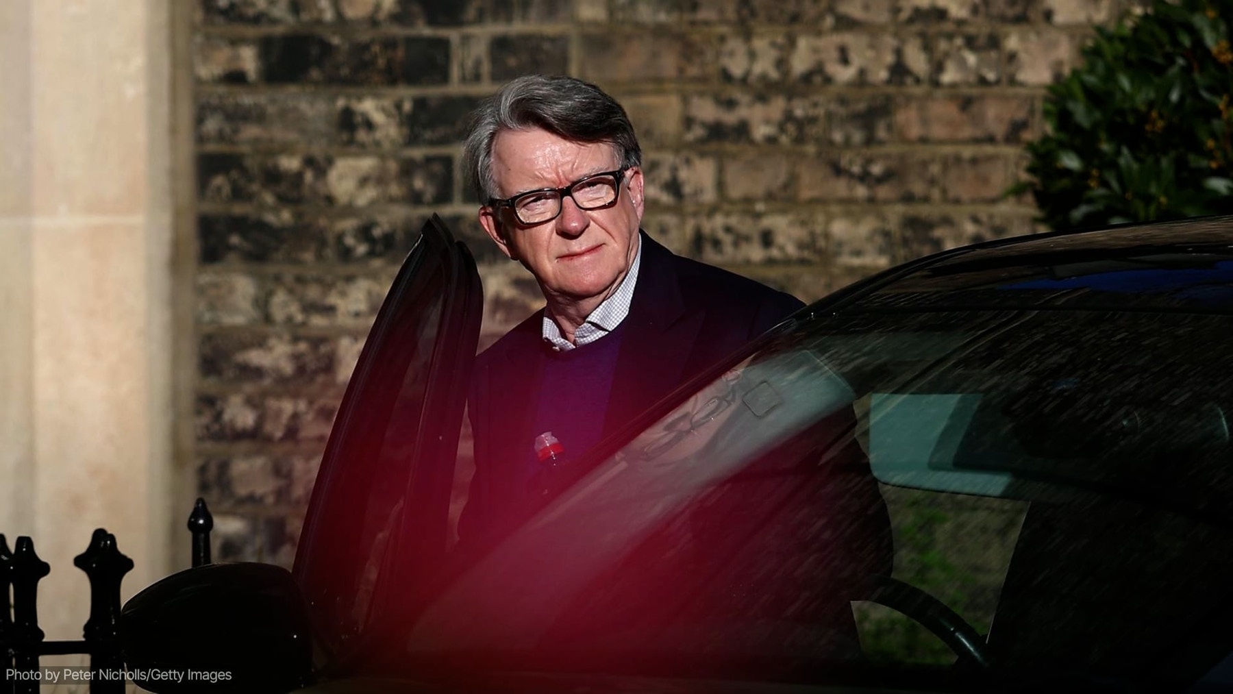 Affaire Epstein : L'Ancien Ambassadeur Britannique Aux États-Unis Libéré Sous Caution