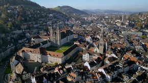 Saint-Gall, Suisse : Visite en drone des tours jumelles et de la beauté baroque