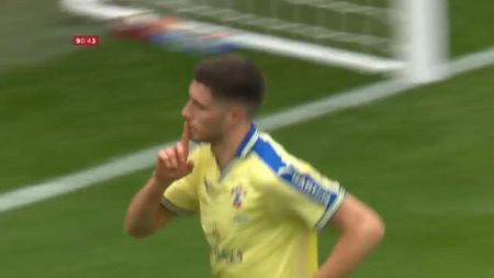 Ross Stewart scores late penalty to secure Southampton's 1-0 win over Fulham