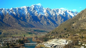 Queenstown, Nouvelle-Zélande : Vues aériennes par drone d'une merveille naturelle