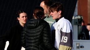 Trois Personnes Tuées Lors D'Une Fusillade Lors D'Un Match De Hockey Sur Glace Aux États-Unis