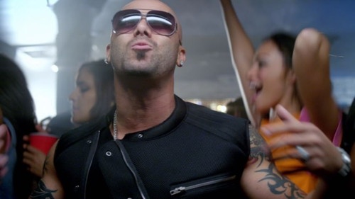 Algo Me Gusta De Ti (Closed-Captioned)