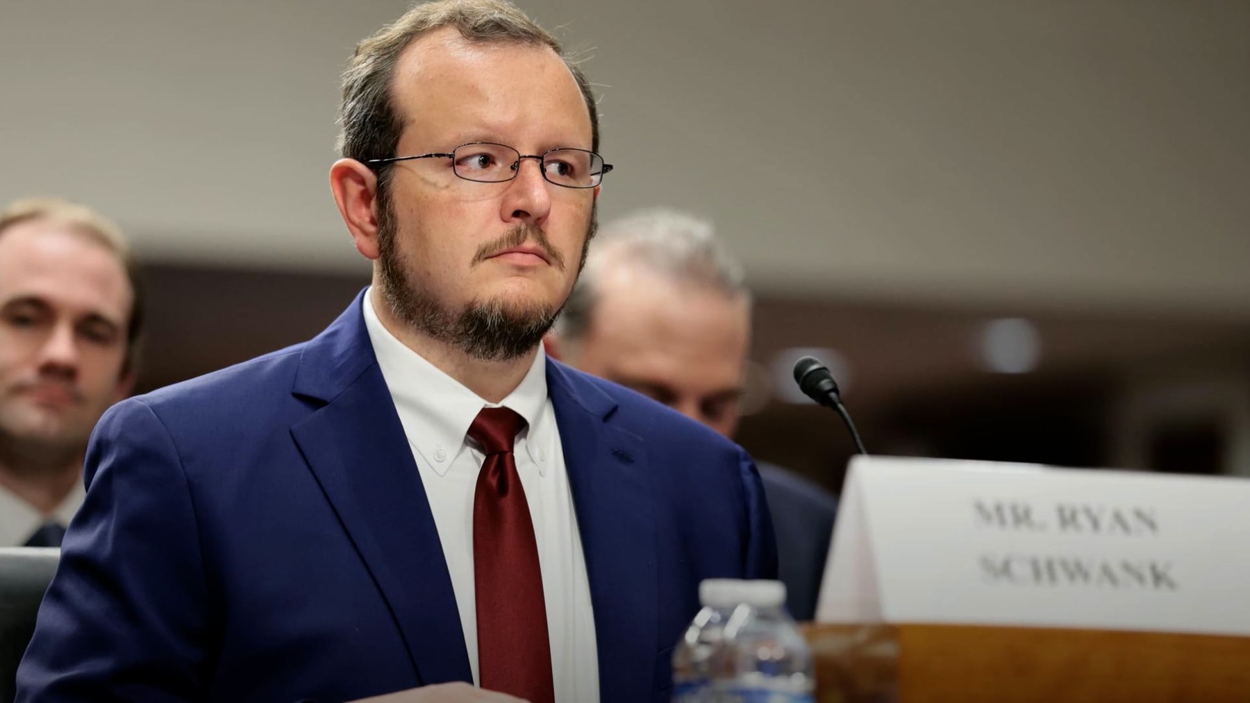 Un Ancien Employé De L'ICE Affirme Que Les Cadets Sont Formés À « Violer La Constitution »