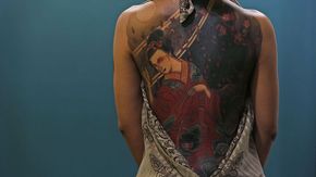 No Comment. Dans son plus complexe appareil : la foire de tatouages à Hong Kong