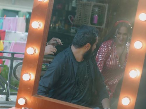 نور الزين والاستعراضية اليسار - طايره الونه